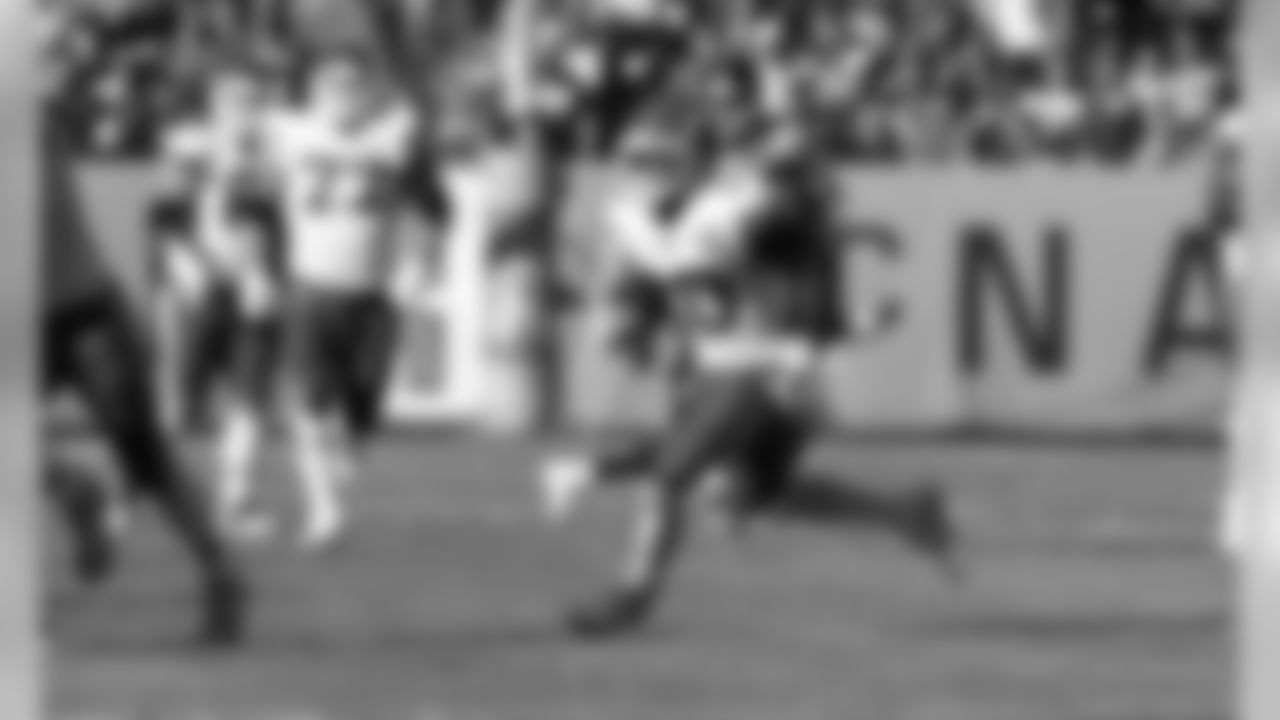 Kansas City Chiefs vs Tennessee Titans at Nissan Stadium, November 10, 2019