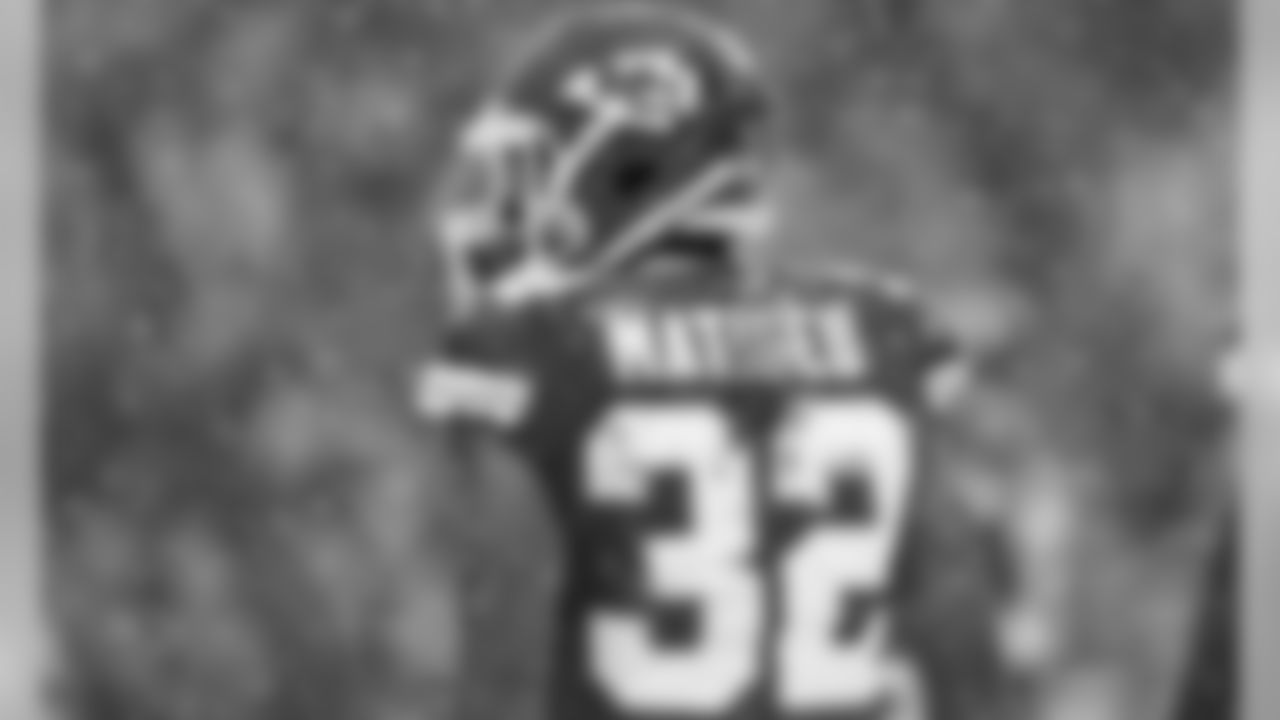 Kansas City Chiefs Safety Tyrann Mathieu (32) during the game between the Kansas City Chiefs and the Denver Broncos at Arrowhead Stadium on December 15, 2019.
