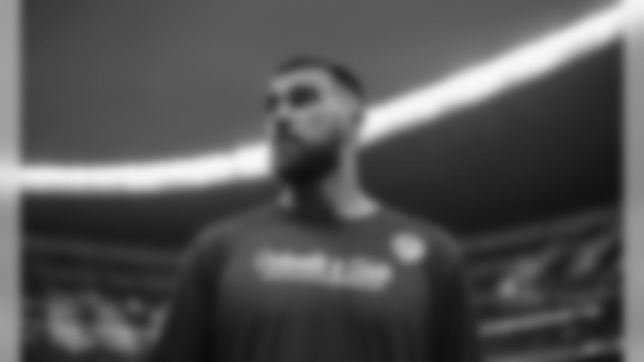Kansas City Chiefs Tight End Travis Kelce (87) prior to the game between the Kansas City Chiefs and the Los Angeles Chargers at Estadio Azteca, November 18, 2019