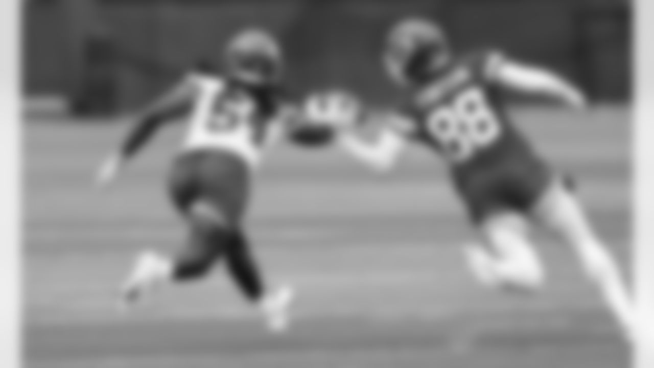 Battling for the ball during day two practice at Chiefs rookie mini camp.