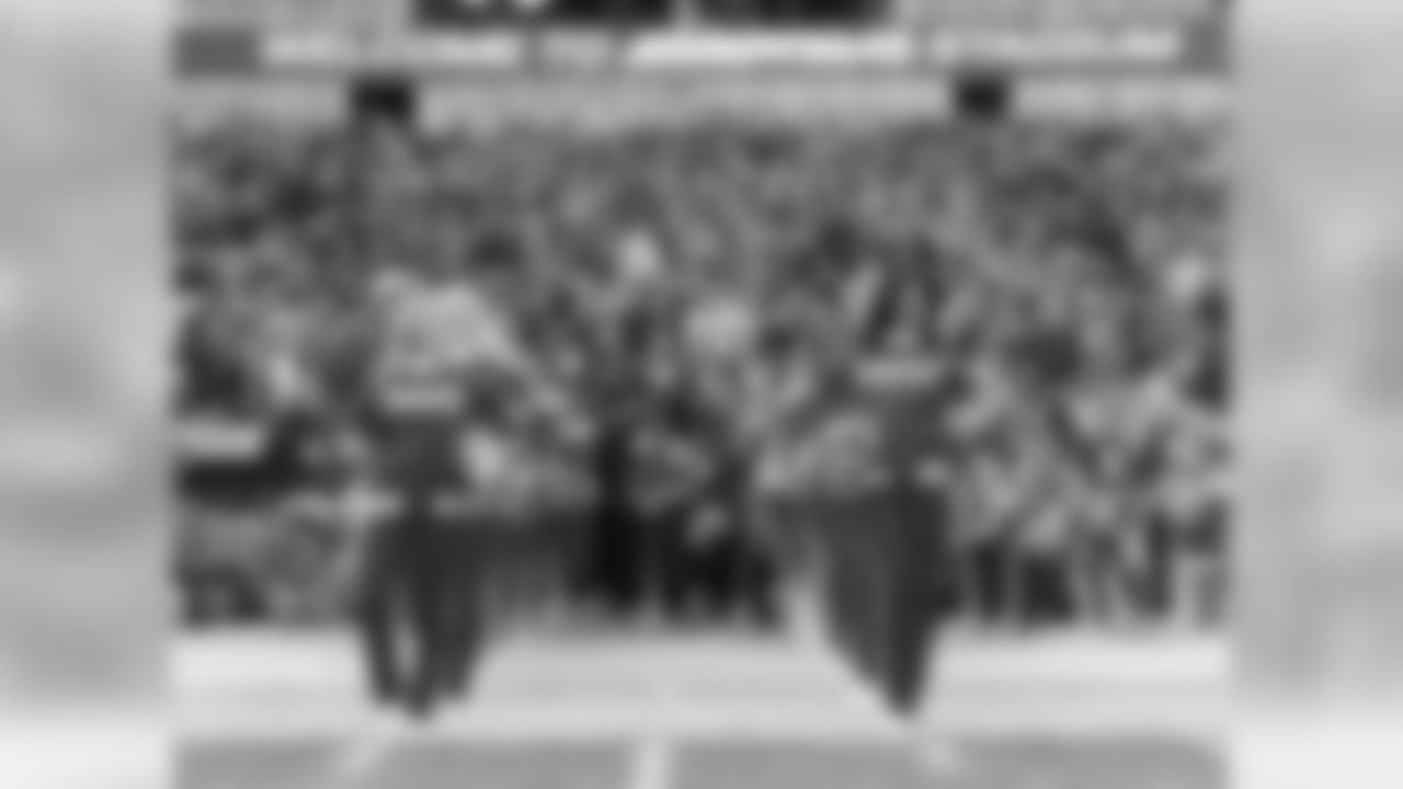 028_2018_ChiefsRaiders_Cheer