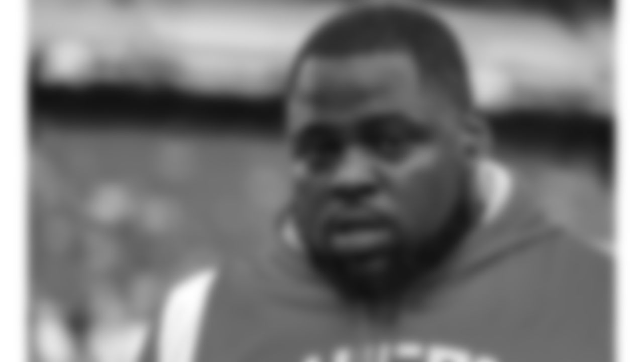 Kansas City Chiefs defensive tackle Khalen Saunders (99) prior to an NFL football game against the Las Vegas Raiders, Monday October 10, 2022.