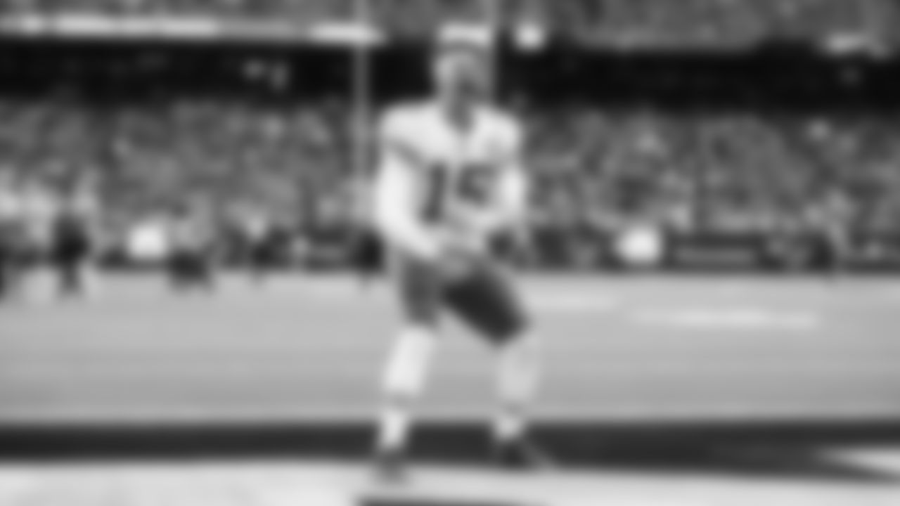 Kansas City Chiefs quarterback Patrick Mahomes (15) prior to an NFL football game against the Houston Texans, Sunday, December 18, 2022, in Houston.