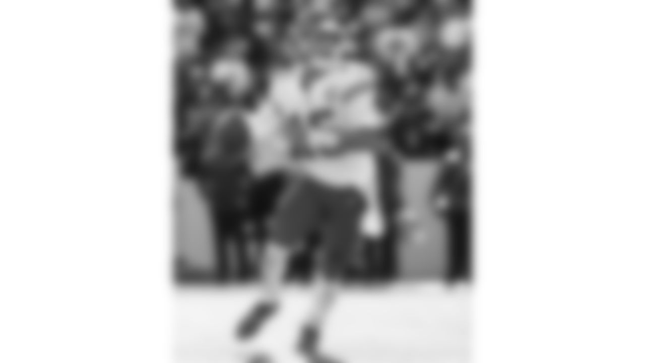 Kansas City Chiefs quarterback Patrick Mahomes (15) during an NFL football game against the Washington Football Team, Sunday, October 17, 2021 at FedExField.