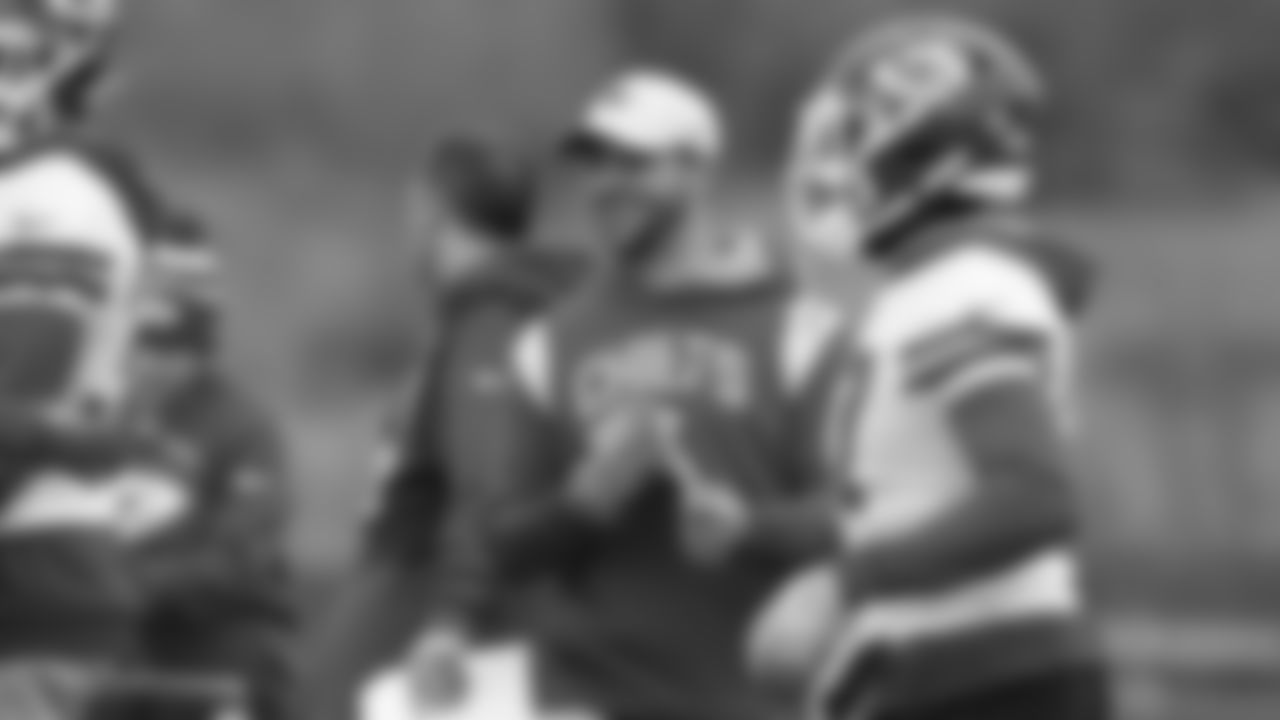 Kansas City Chiefs Cornerbacks Coach Donald D'Alesio during practice on Thursday, November 17, 2022.