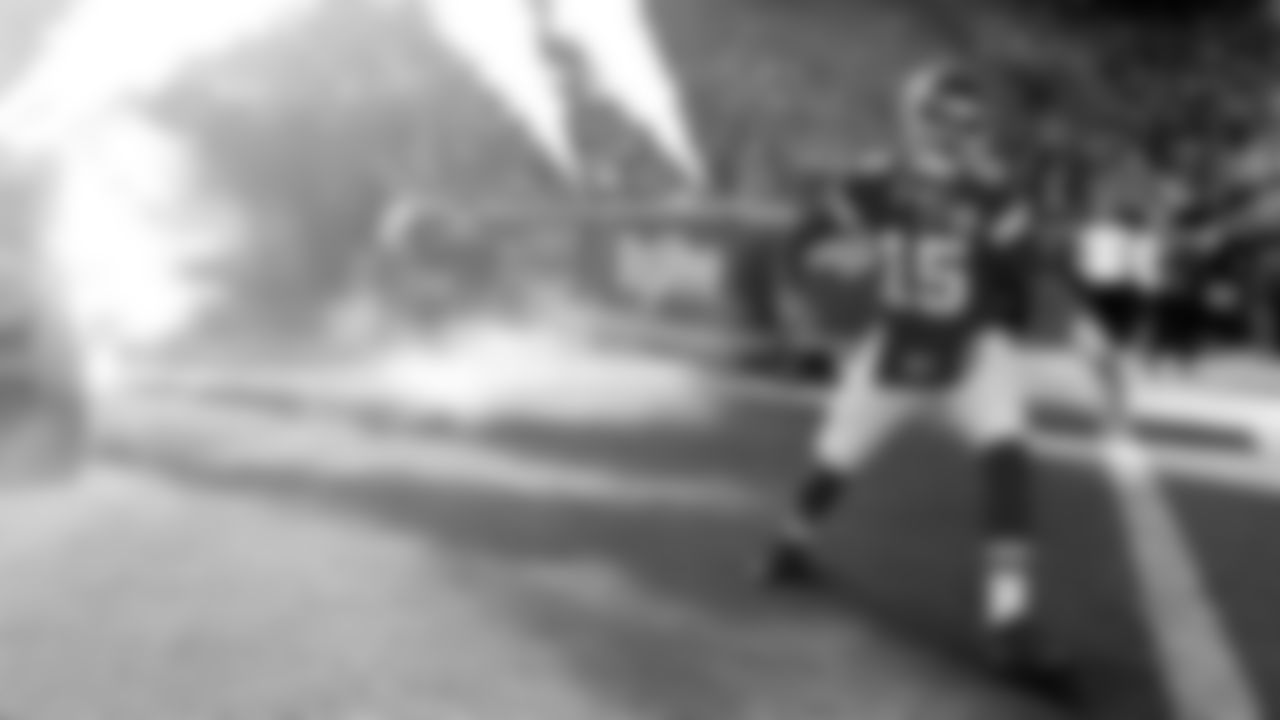 Kansas City Chiefs face off against the Jacksonville Jaguars at GEHA Field at Arrowhead Stadium on November 13, 2022.