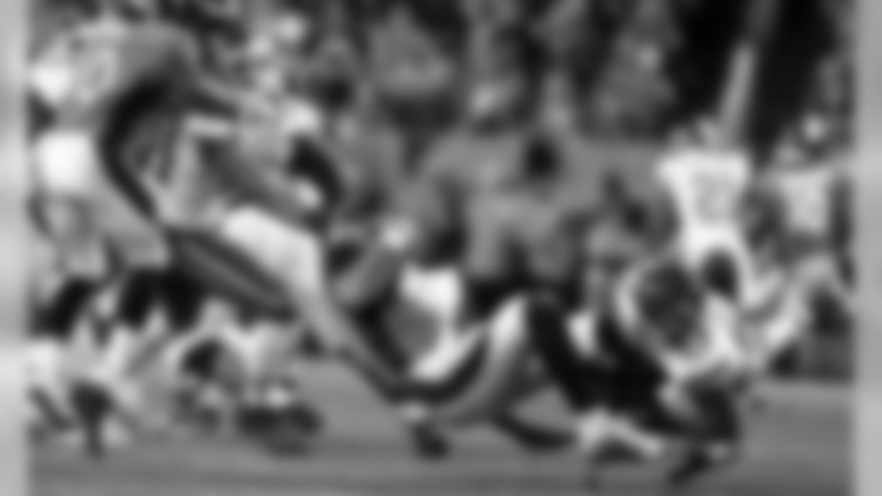 Kansas City Chiefs Linebacker Anthony Hitchens (53) during the game between the game between the Kansas City Chiefs and the Denver Broncos on October 17, 2019 at Empower Field at Mile High.