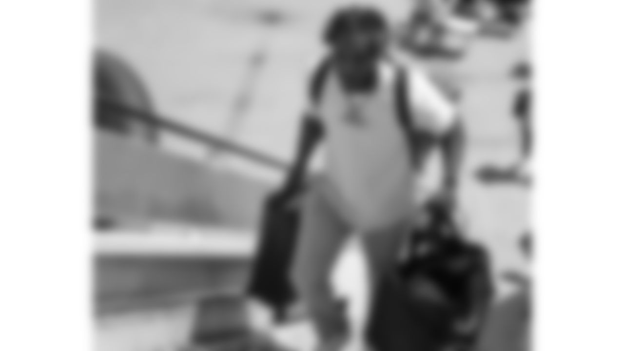 Kansas City Chiefs cornerback Lonnie Johnson (1) traveling to Chicago in preparation for Saturday's preseason game one against the Bears.