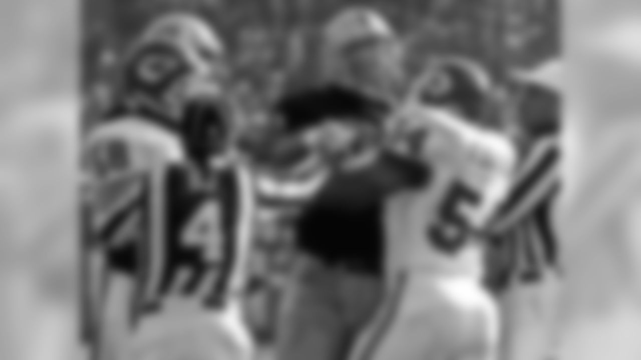 LB Donnie Edwards was selected 98th overall in the 1996 NFL Draft.