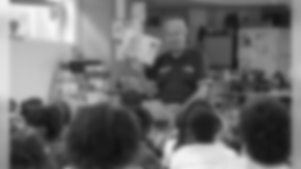 Kansas City Ambassador Jerry Cornelison reads to students at Eastwood Hills Elementary for Read Across America Day on March 2, 2020.