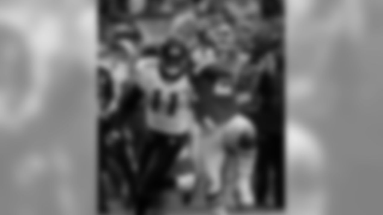 With the help of others the 2006 Kansas City Chiefs advance to the playoffs on the final Sunday of the season