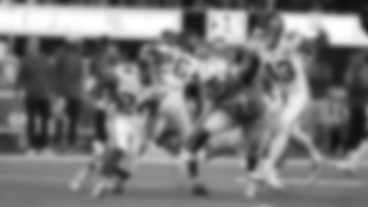 Kansas City Chiefs face off against the Los Angeles Chargers at SoFi Stadium on November 20, 2022 in Los Angeles, California