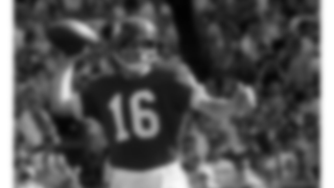 Kansas City Chiefs quarterback Len Dawson (16) throws the football during a game in 1970.
