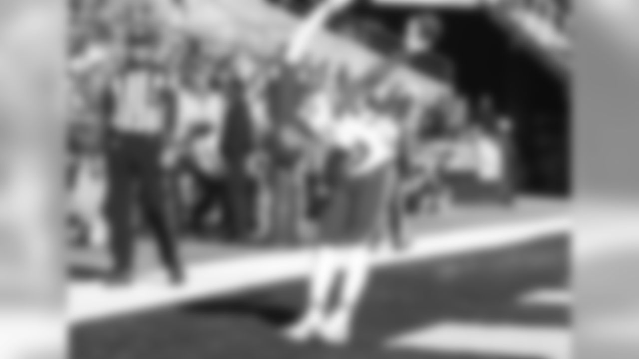Kansas City Chiefs running back Jamaal Charles (25)