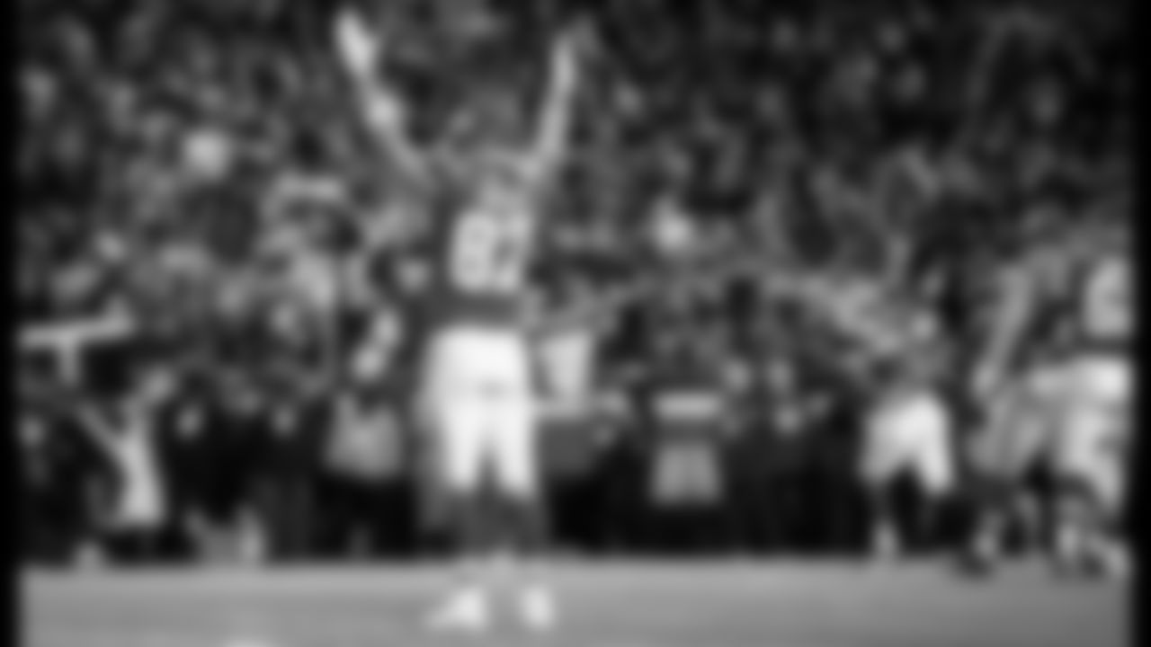Kansas City Chiefs tight end Travis Kelce (87) celebrates during the wildcard playoff football game against the Pittsburgh Steelers, Sunday, January 16, 2022 in Kansas City.