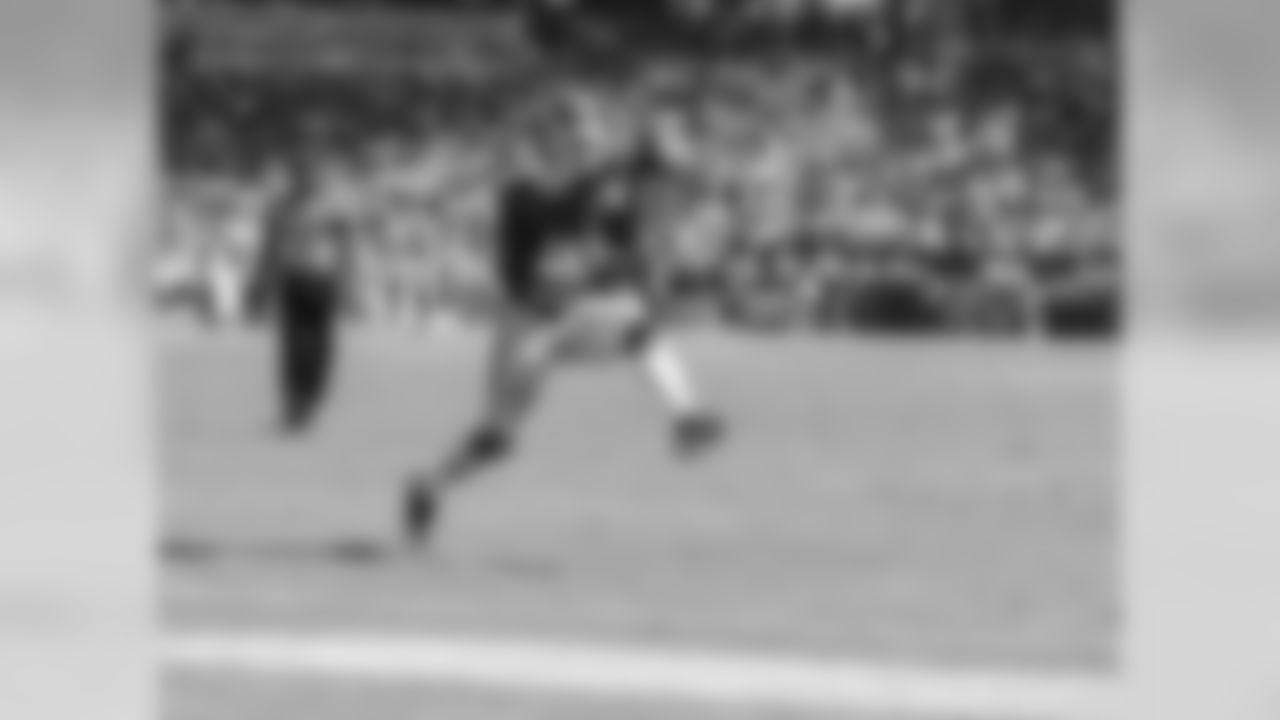 Kansas City Chiefs wide receiver Tyreek Hill (10) scores his third touchdown
