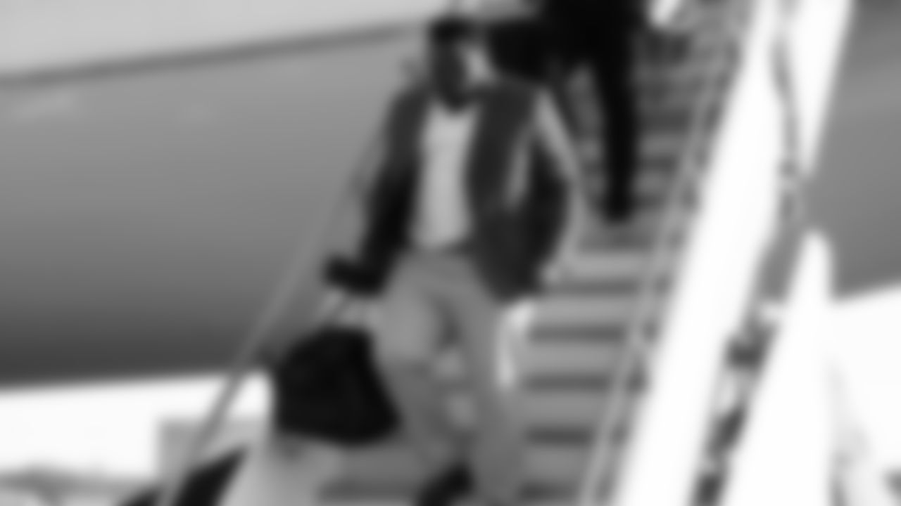 The Kansas City Chiefs arrive in New England