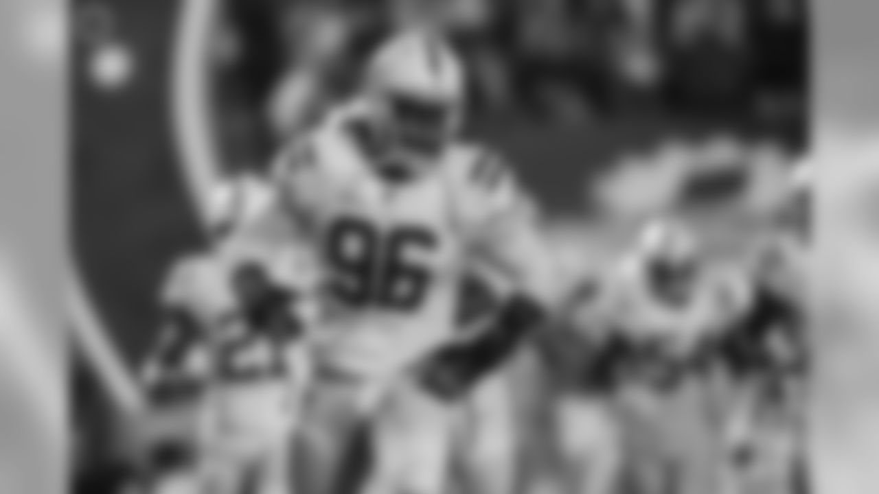 96 tackle Denico Autry