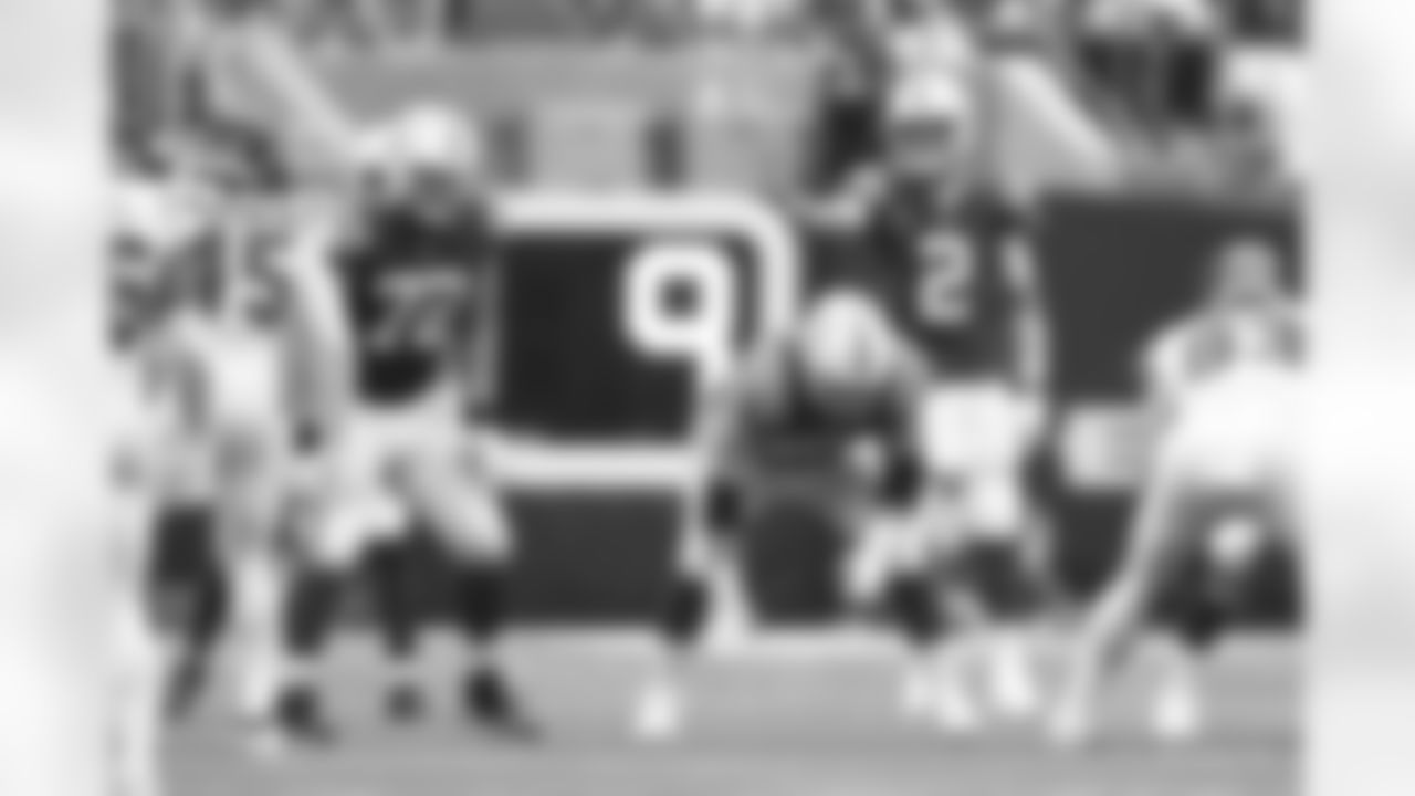 72 T/G Braden Smith, #63 G Danny Pinter, #2 QB Matt Ryan