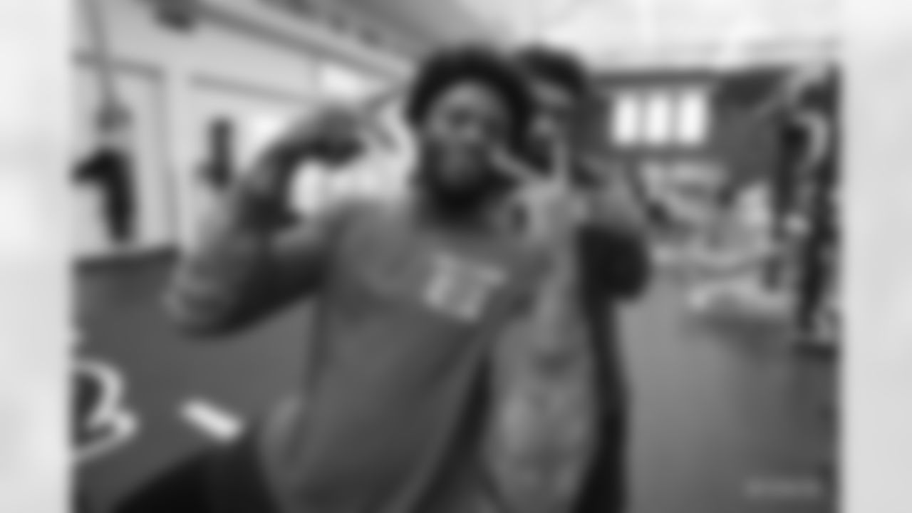 23 CB Kenny Moore II, #32 S Julian Blackmon