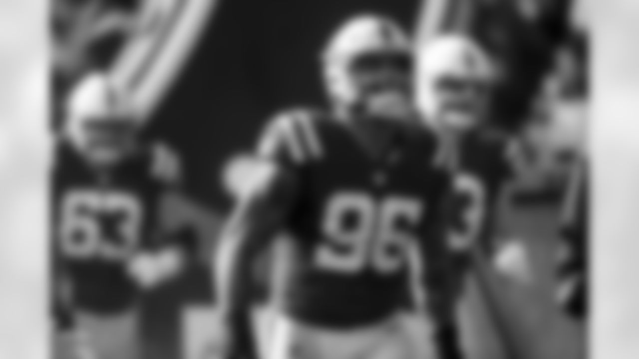 96 DT Byron Cowart