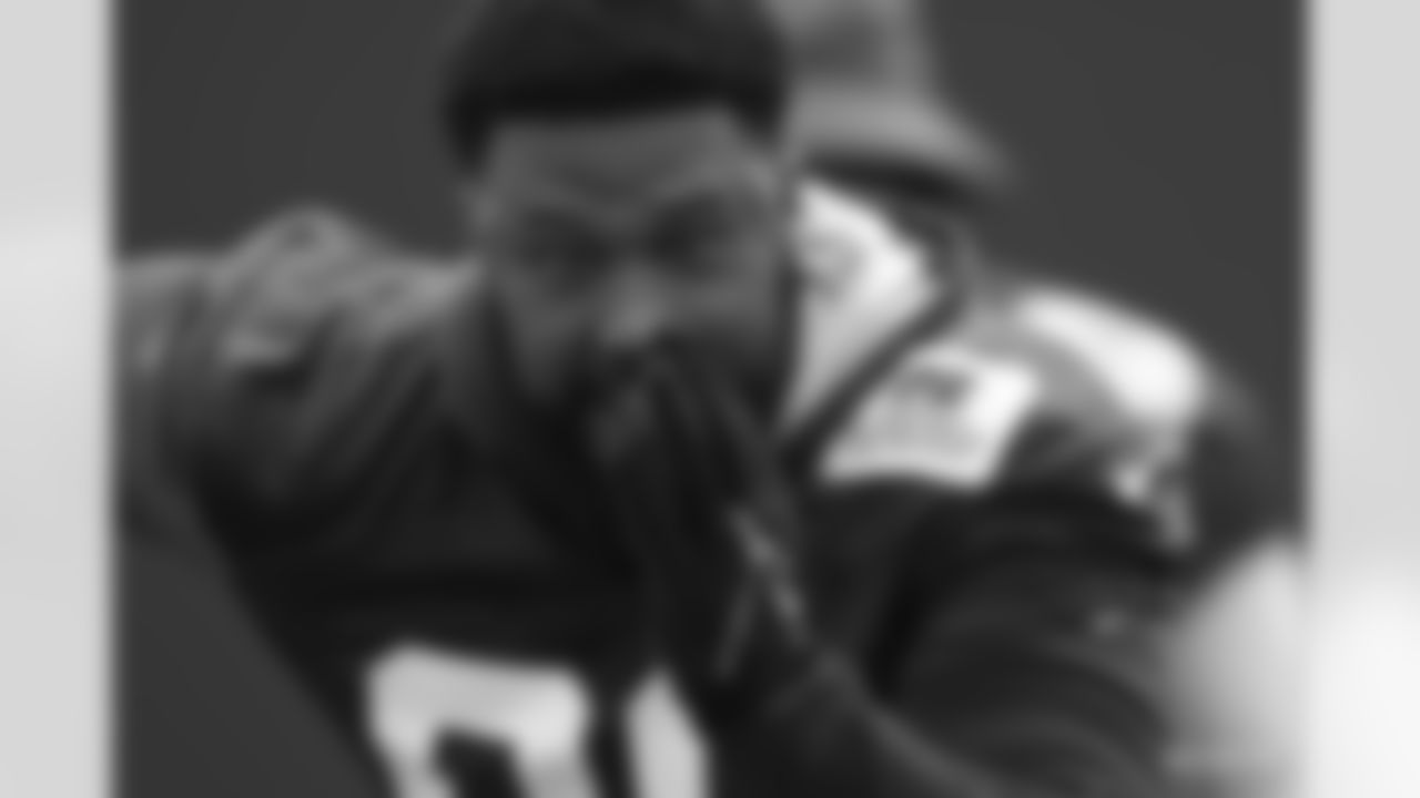 99 DT DeForest Buckner