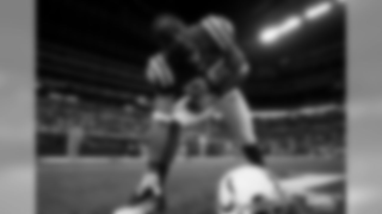 01-08-11 vs. NYJ-2
