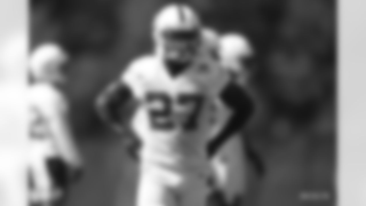 27 CB Xavier Rhodes