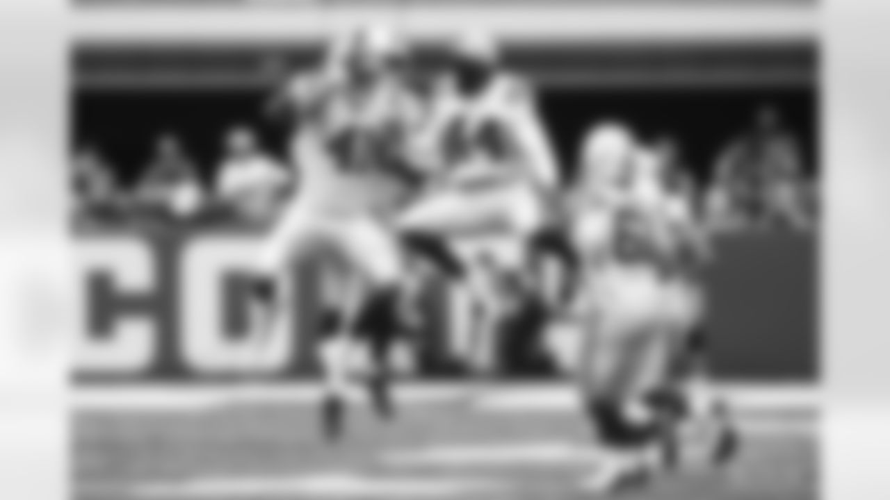 41 LB Isaiah Kaufusi, #44 LB Zaire Franklin