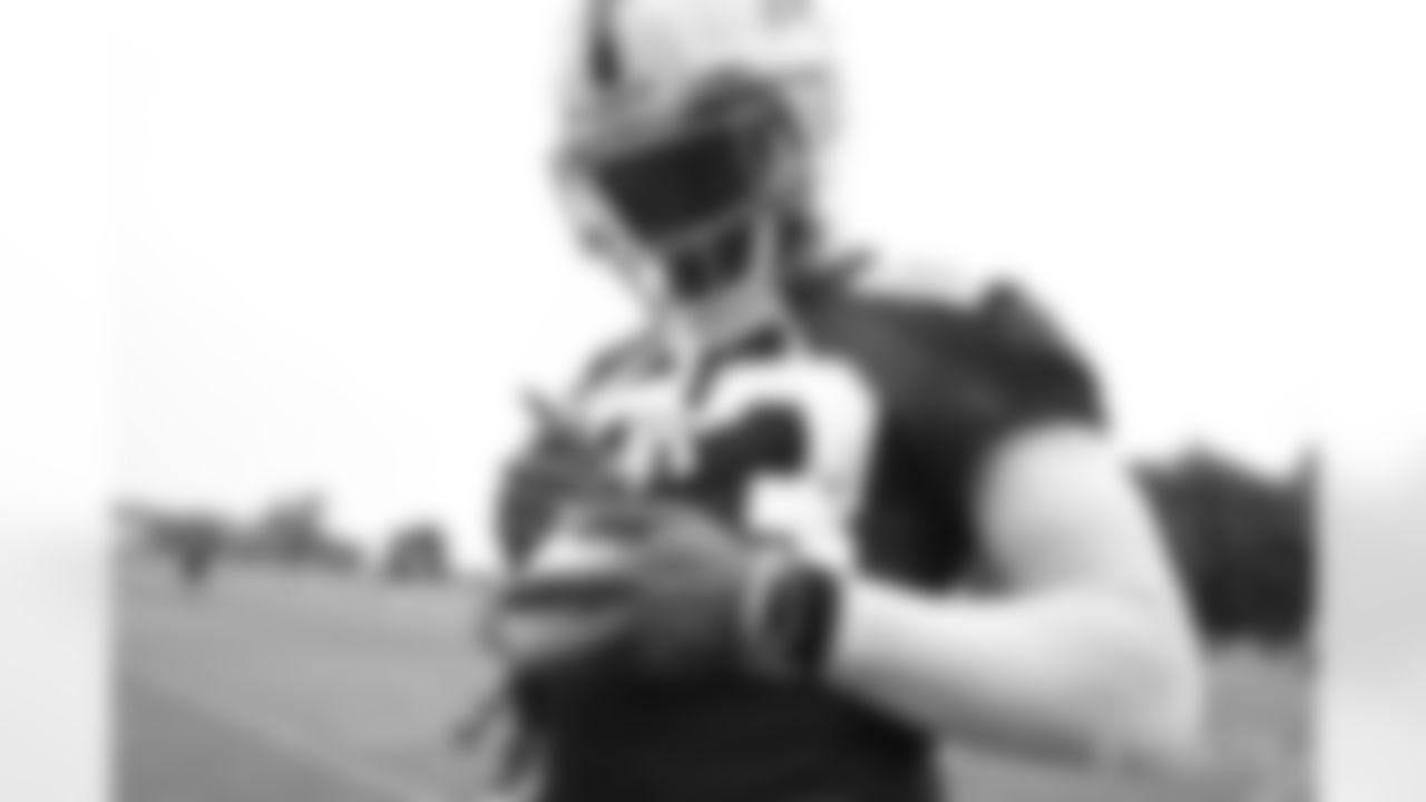 23 CB Kenny Moore II