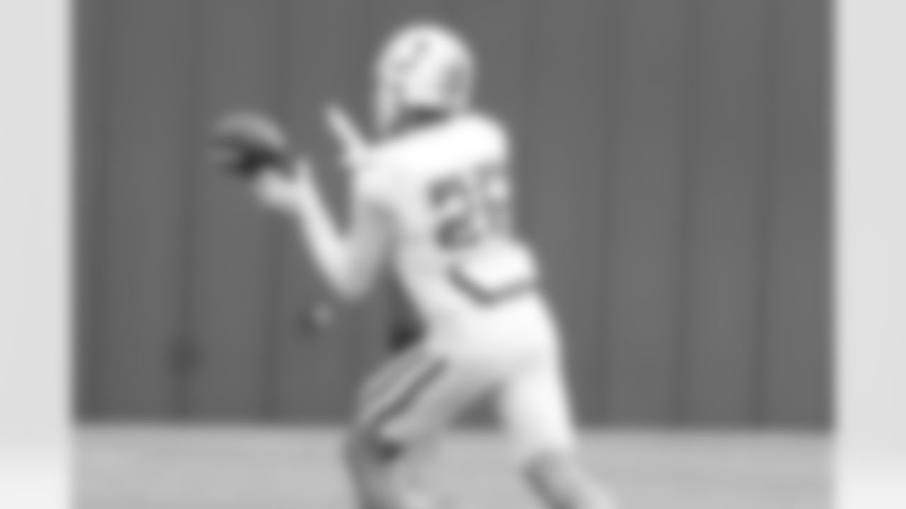 25 CB Rodney Thomas II