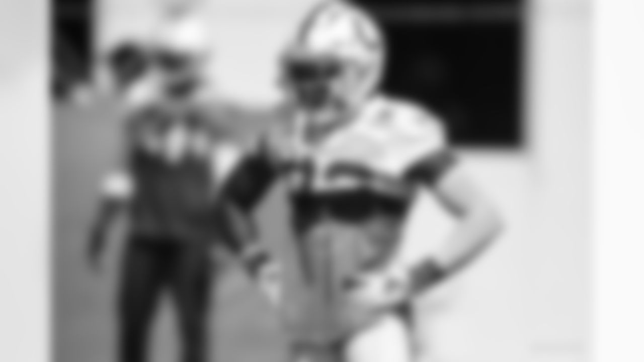 23 CB Kenny Moore II