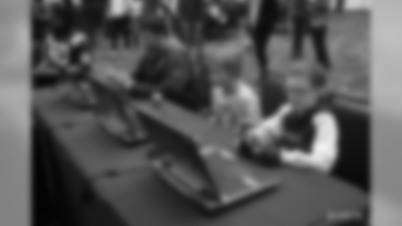 2019_1111_GIJoesVsPros_0245