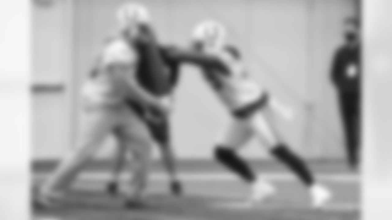 53 LB Darius Leonard, #49 LB Matthew Adams