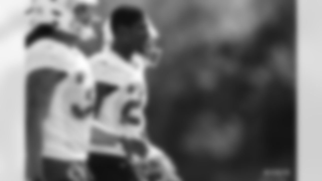 27 CB Xavier Rhodes