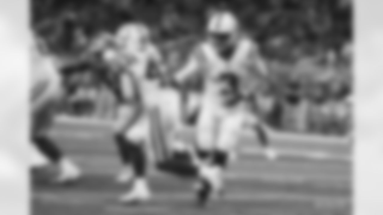 42 RB Benny LeMay, #3 QB Brett Hundley