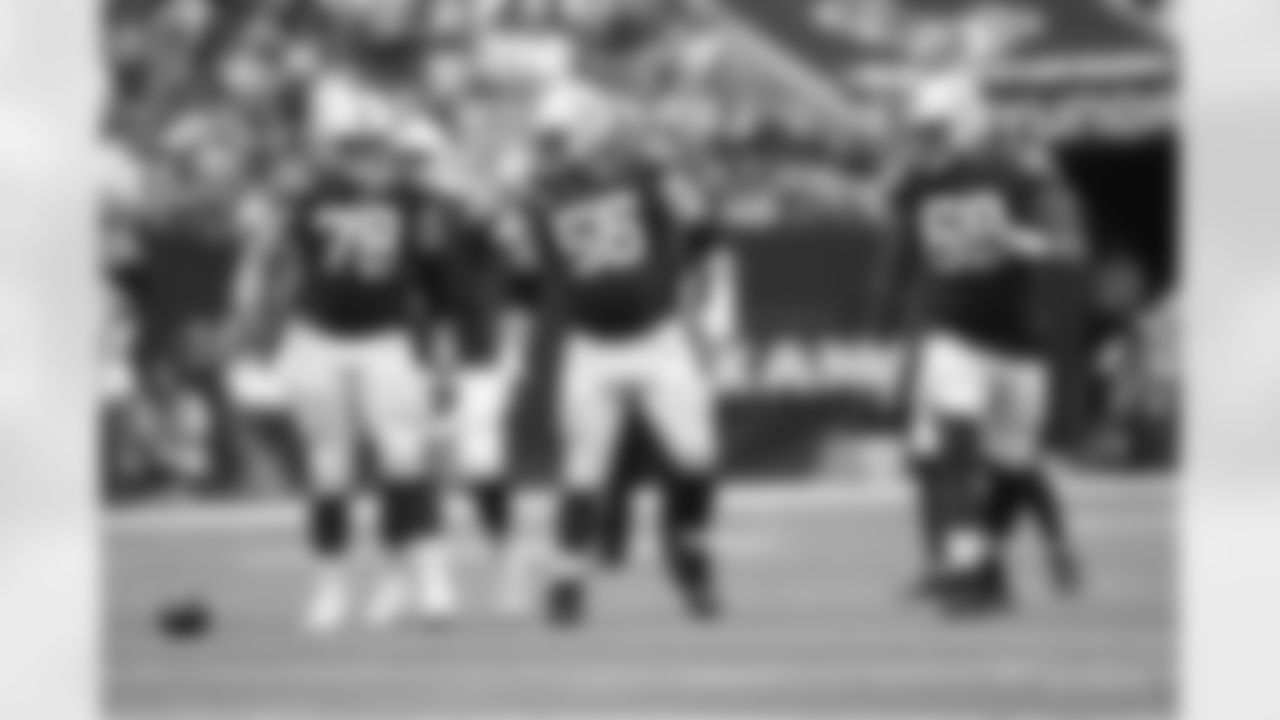 78 C Ryan Kelly, #56 C/G Quenton Nelson, #69 T Matt Pryor