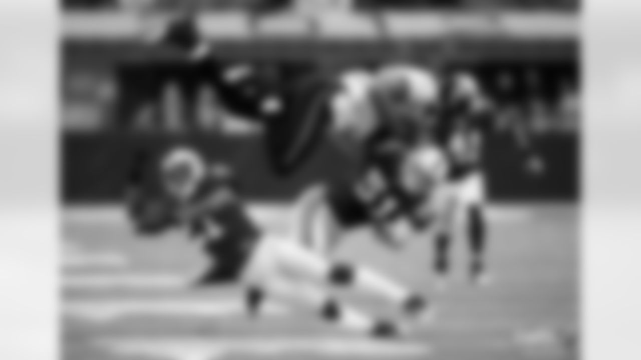 12-19-10 vs. JAX-4
