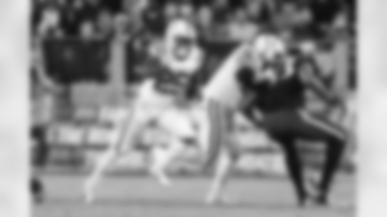 25 RB Marlon Mack, #62 G Chris Reed]