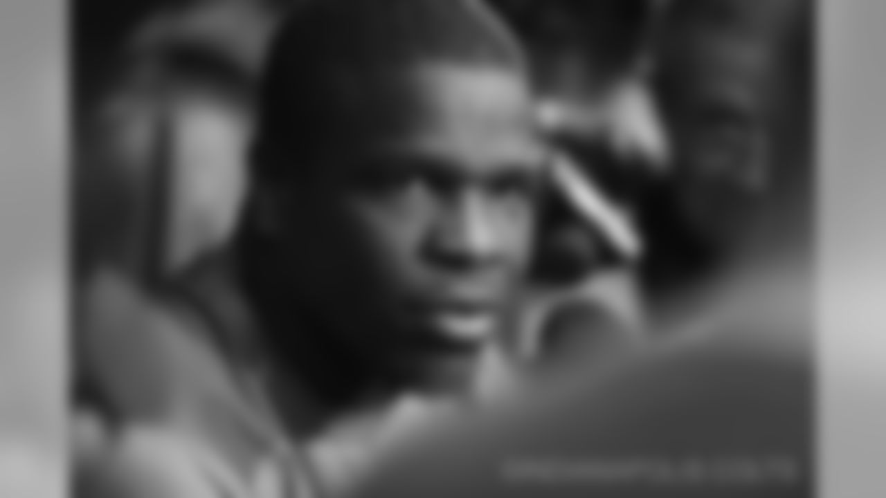 23 Gore, Frank RB