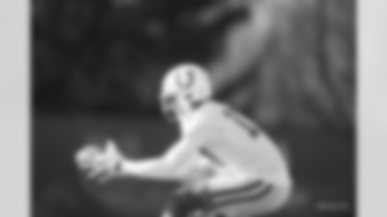 17 WR Mike Strachan