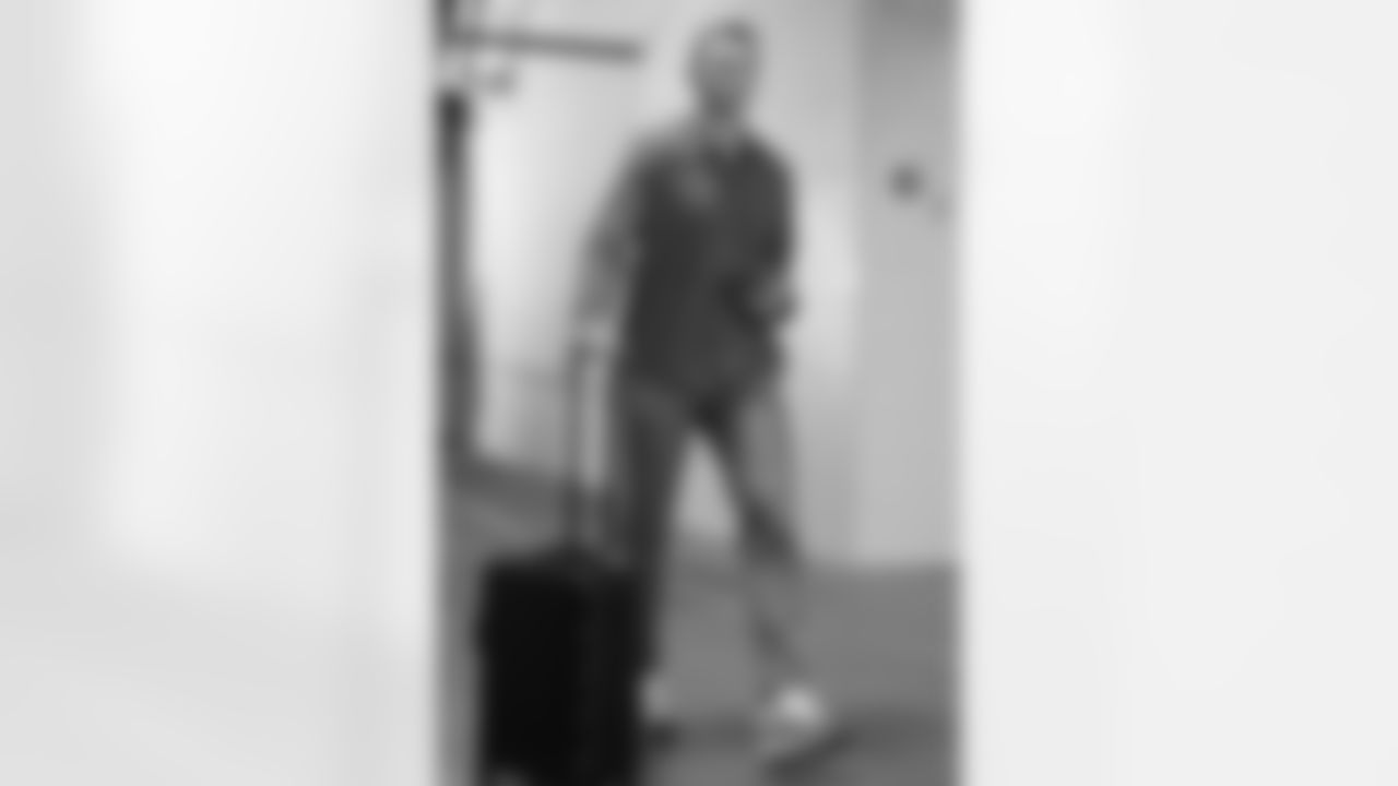 1023_TEN_Arrivals_011
