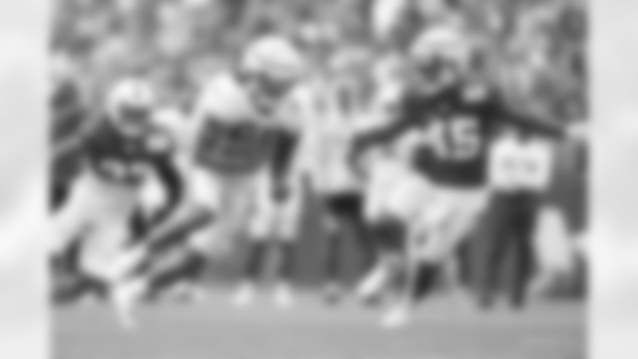85 TE Drew Ogletree, #45 LB E.J. Speed