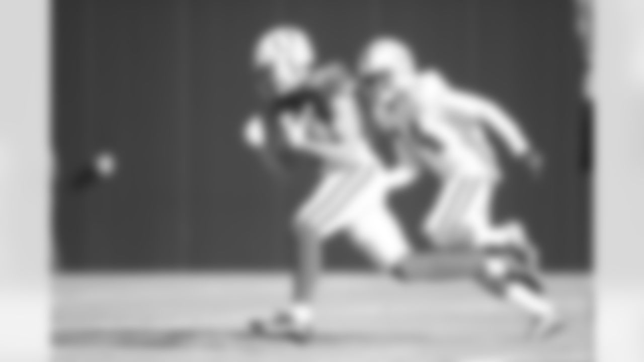 14 WR Alec Pierce, #34 CB Isaiah Rodgers Sr.