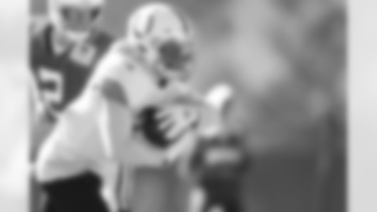 21 RB Nyheim Hines