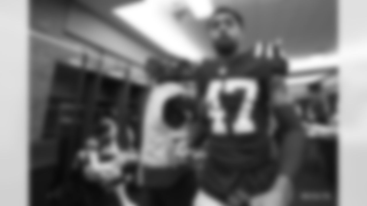 47 CB Anthony Chesley