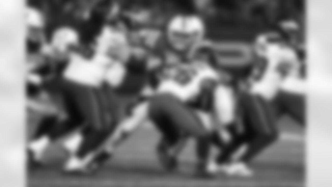 96 DT Byron Cowart