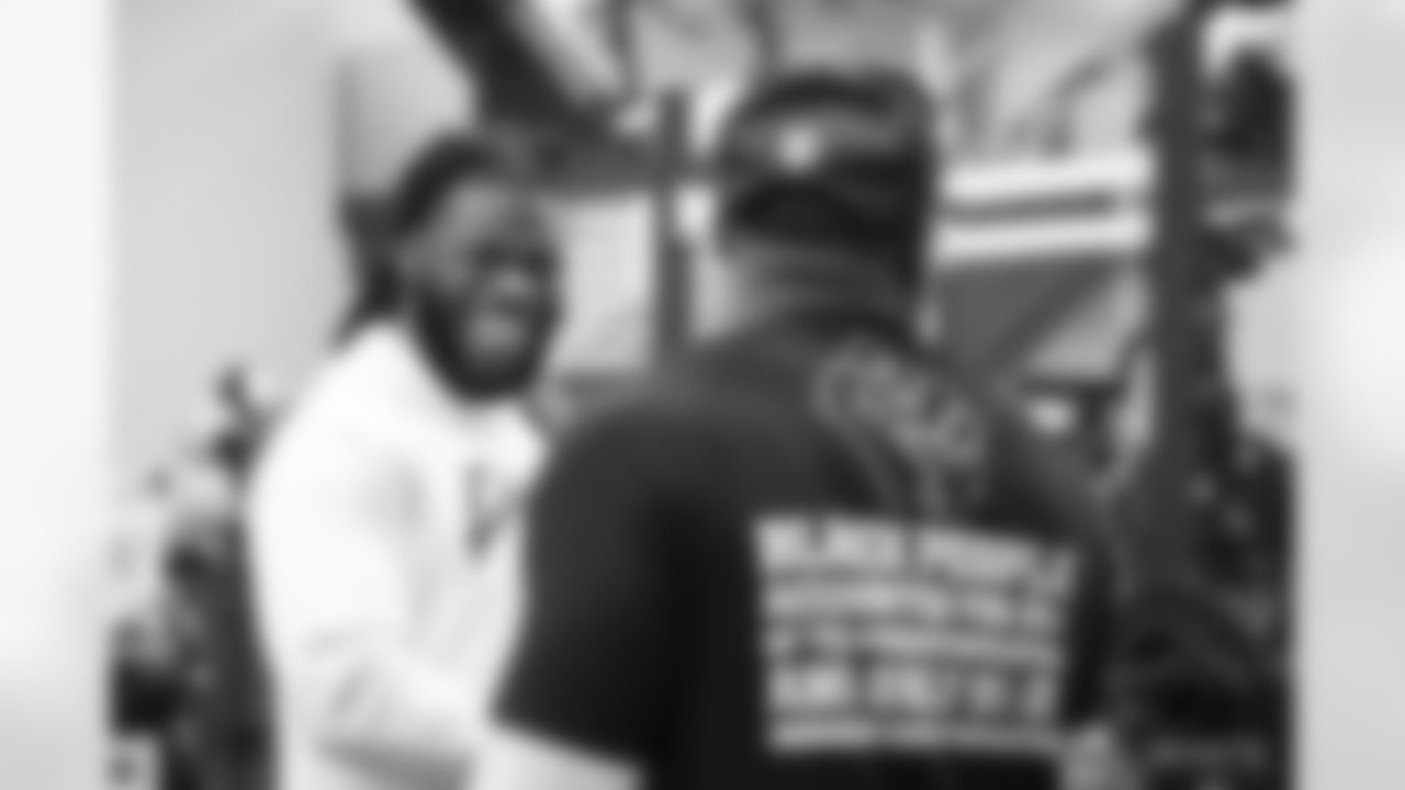 43 LB Malik Jefferson