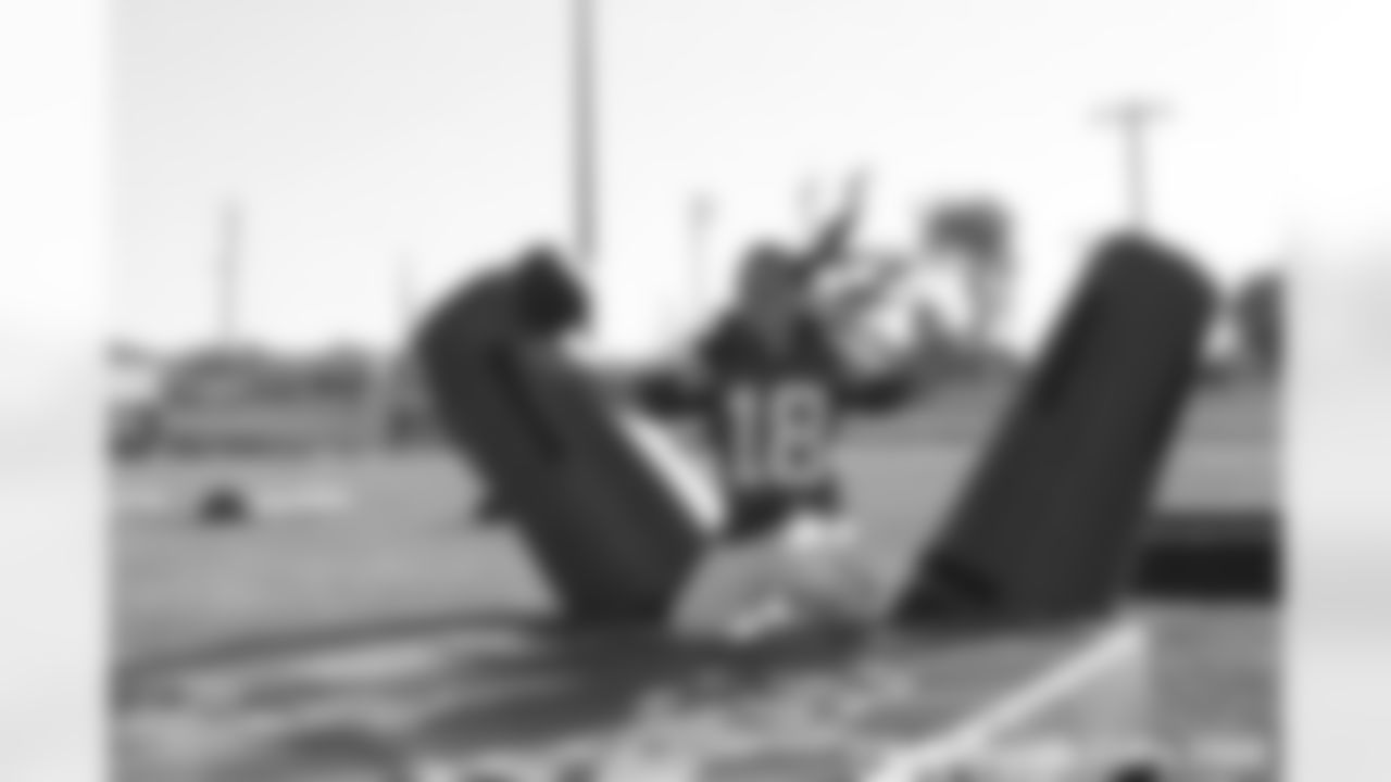 LANDING_youthfootball-3