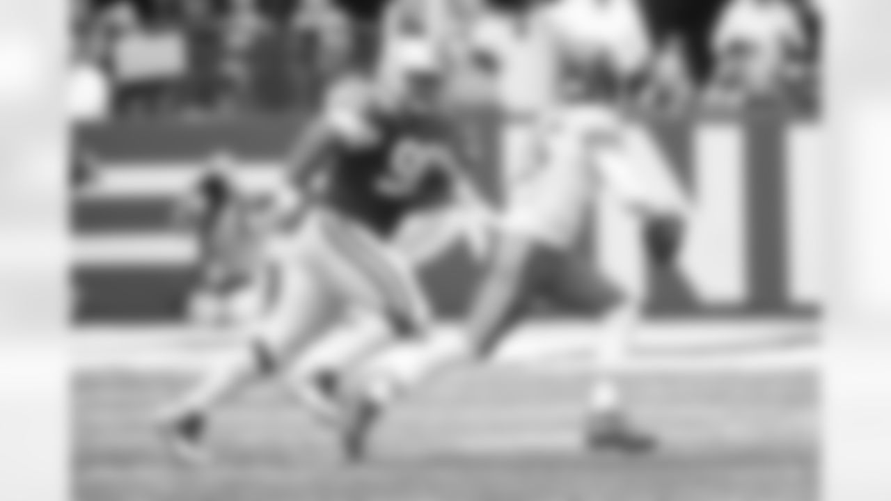 90 DT Grover Stewart